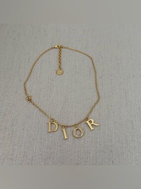 Dior revolution necklace in gold